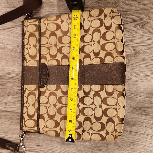 Authentic Coach Crossbody Handbag - Picture 11 of 12